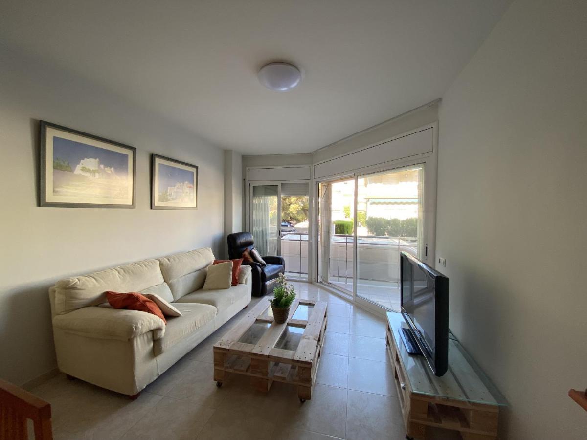 R123 Apartamento En La Planta Baja Con Piscina Cerca De La Playa Calafell Extérieur photo