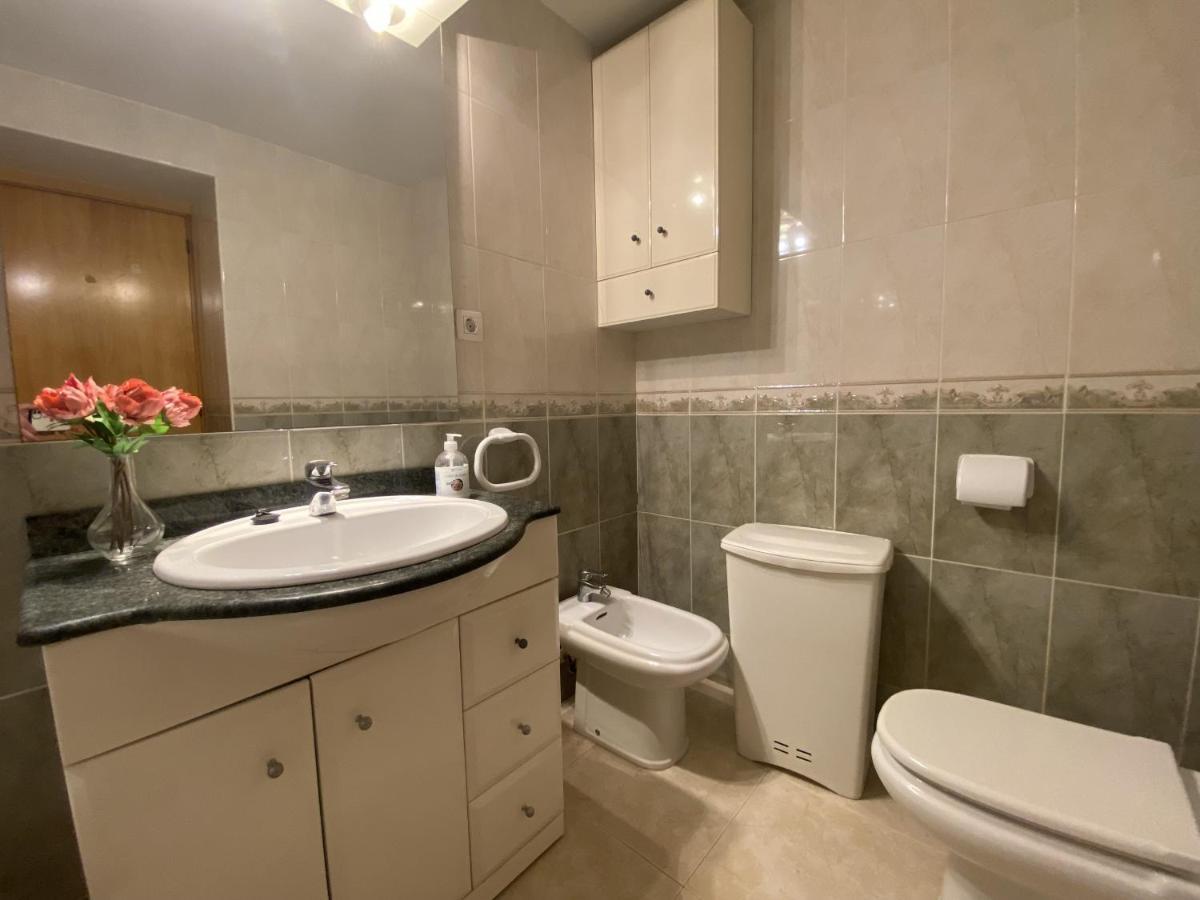 R123 Apartamento En La Planta Baja Con Piscina Cerca De La Playa Calafell Extérieur photo