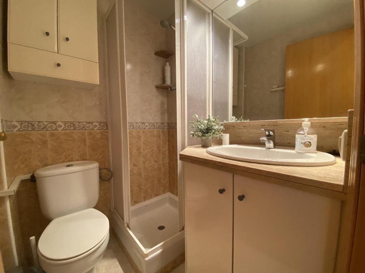 R123 Apartamento En La Planta Baja Con Piscina Cerca De La Playa Calafell Extérieur photo