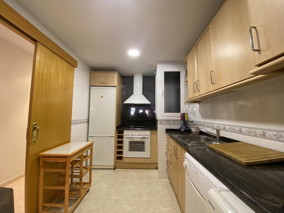 R123 Apartamento En La Planta Baja Con Piscina Cerca De La Playa Calafell Extérieur photo